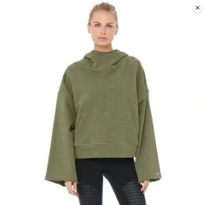 ALO Yoga Oversized Low Key Hoodie with Bell Sleeves in Army Green (Size XS)